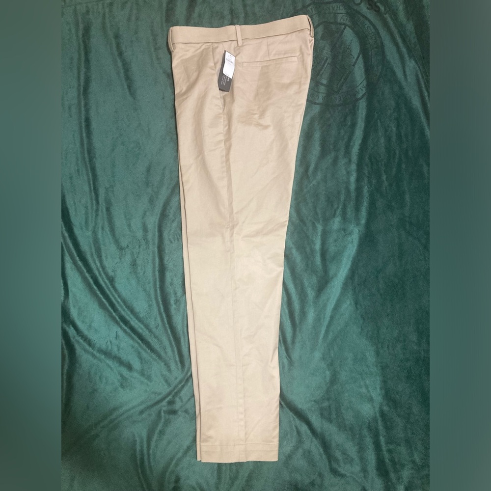 BANANA REPUBLIC CORE TEMP CHINO SLIM FIT Size 33/34 - Picture 3 of 7